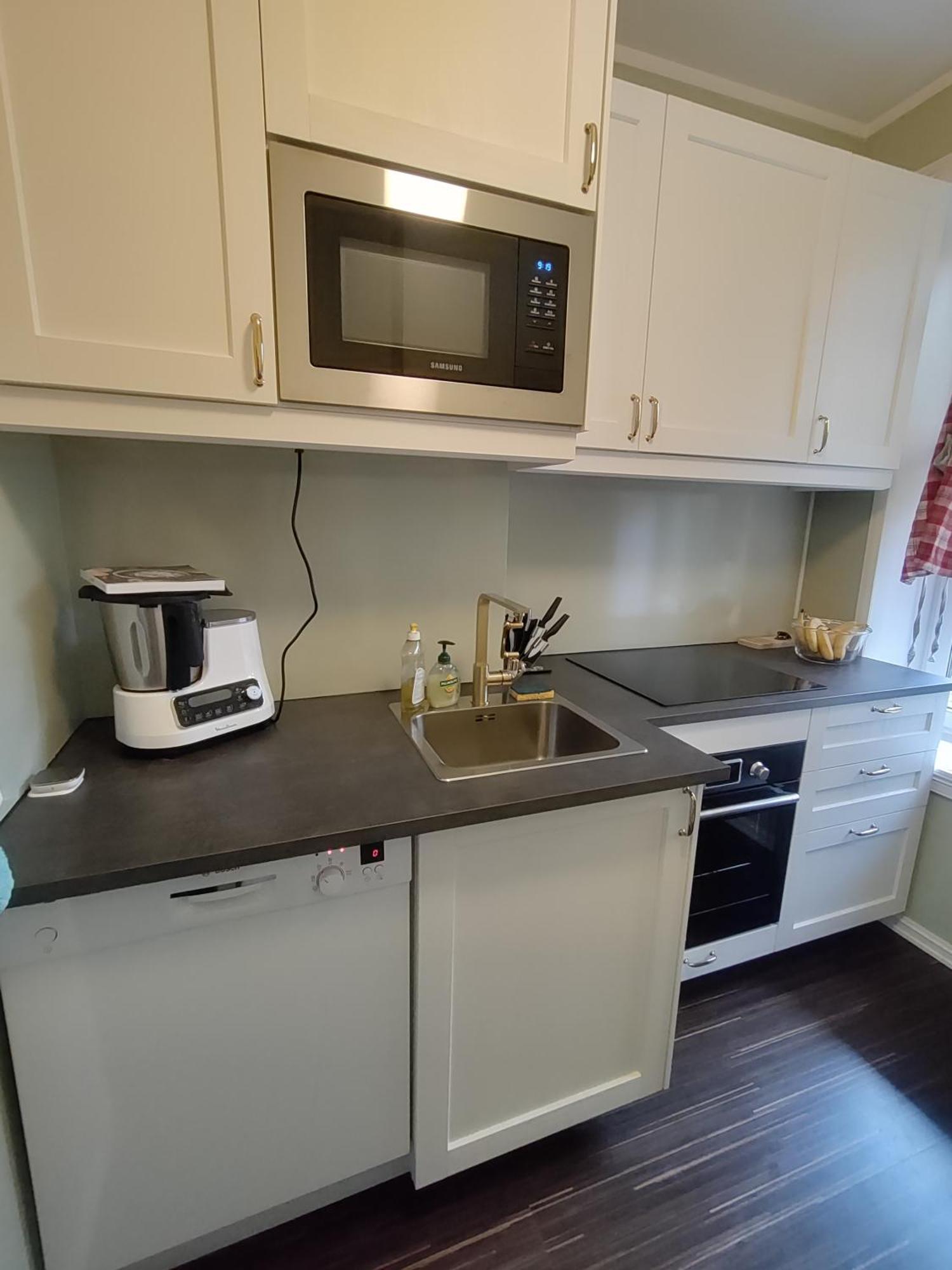 Entire 1-bedroom Flat With Courtyard In Old Town * Oslo